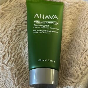 AHAVA Mineral Radiance Cleansing Gel